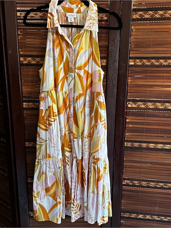 Nicole Miller Dresses & Skirts - Nicole Miller Viscose Linen Button Dress